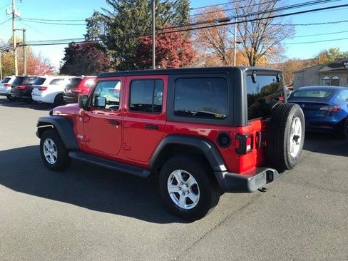 Certified 2019 Jeep Wrangler Unlimited Sport S image 6