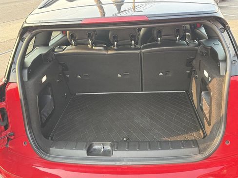 Used 2019 MINI Cooper Clubman ALL4 w/ Premium Package AWD/4WD image 7