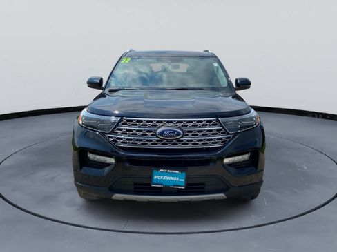 Used 2022 Ford Explorer Limited w/ Equipment Group 301A AWD/4WD image 2