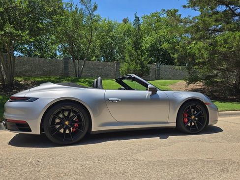 Used 2021 Porsche 911 Carrera S image 3