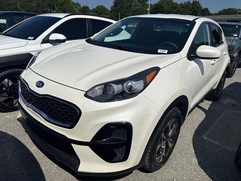 Used 2022 Kia Sportage LX FWD image 1