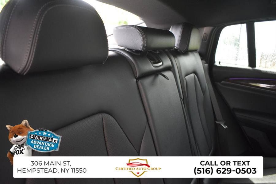 Used 2024 BMW X4 xDrive30i AWD/4WD image 23