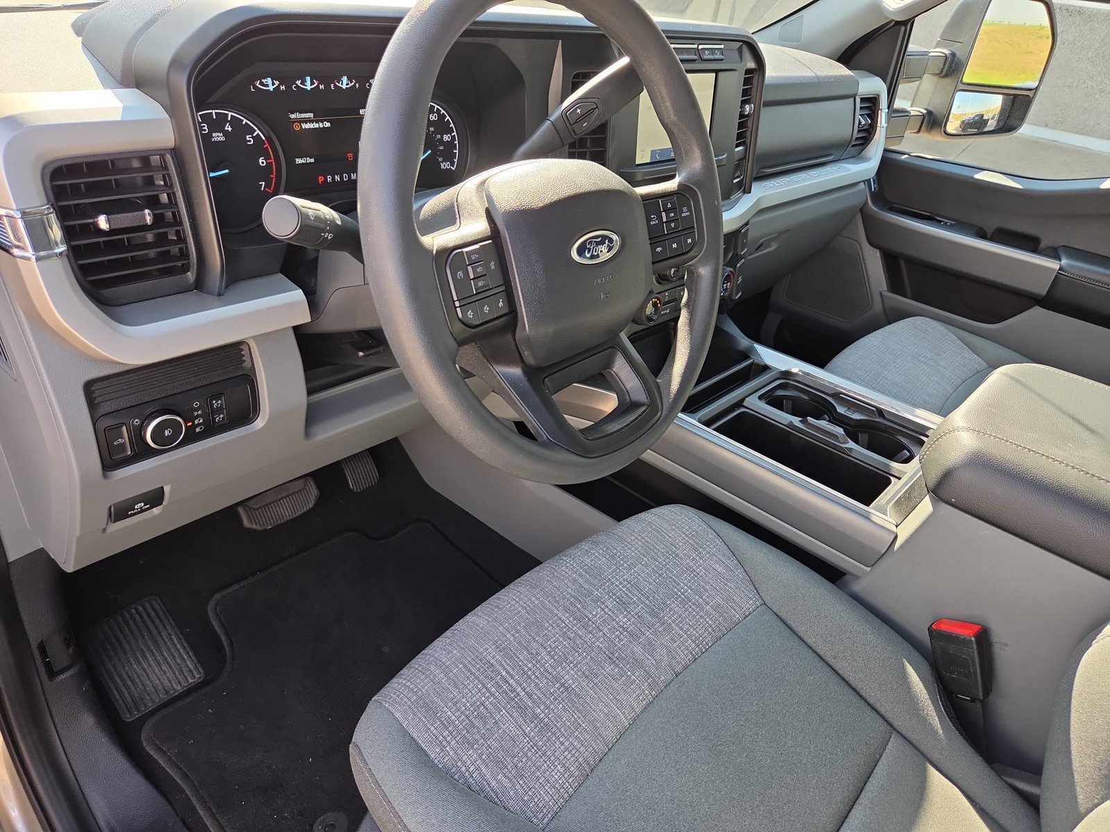 Used 2024 Ford F250 XLT w/ FX4 Off-Road Package AWD/4WD image 10