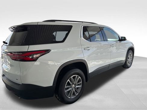 Used 2023 Chevrolet Traverse LT w/ LPO, Cargo Package image 5