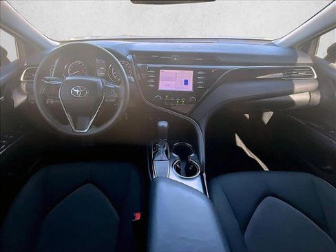 Used 2019 Toyota Camry LE FWD image 16