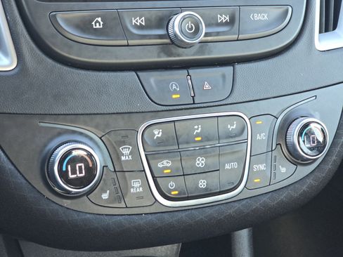 Used 2024 Chevrolet Malibu LT image 20