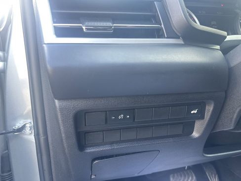 Used 2025 Mitsubishi Outlander SE AWD/4WD image 15