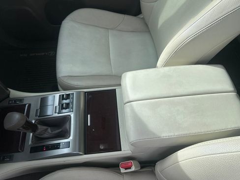 Used 2019 Lexus GX 460 image 25