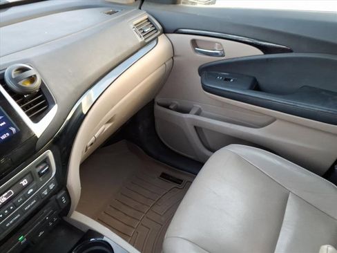 Used 2016 Honda Pilot Touring image 26