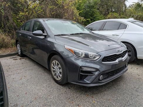 Certified 2021 Kia Forte FE image 1