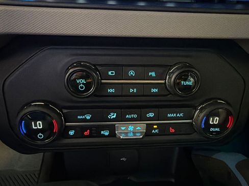 Used 2023 Ford Bronco Wildtrak AWD/4WD image 29