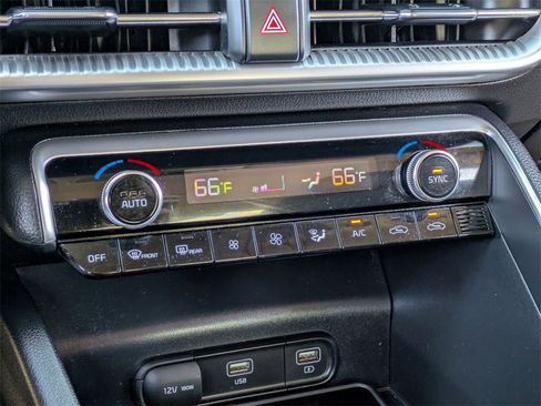 Used 2023 Kia K5 LXS image 17