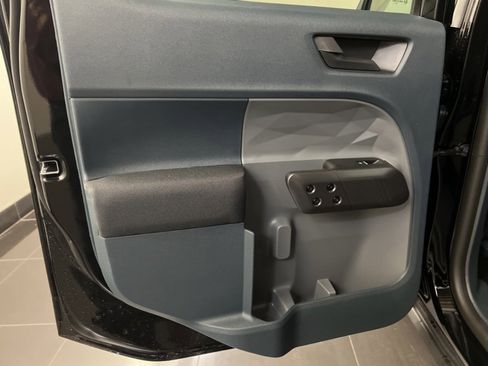 New 2025 Ford Maverick XL image 30