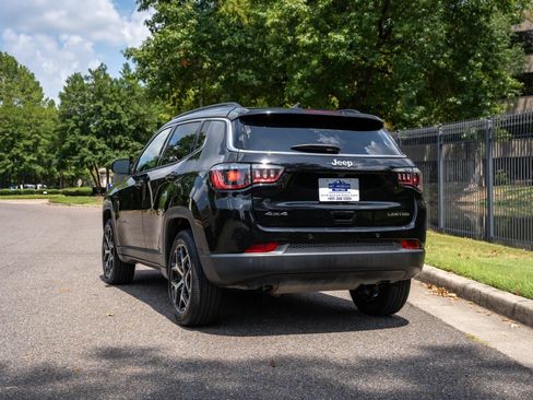 Used 2025 Jeep Compass Limited AWD/4WD image 7