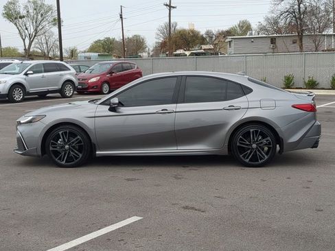 Used 2025 Toyota Camry XSE image 9