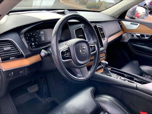Used 2019 Volvo XC90 T6 Inscription w/ Luxury Package image 14