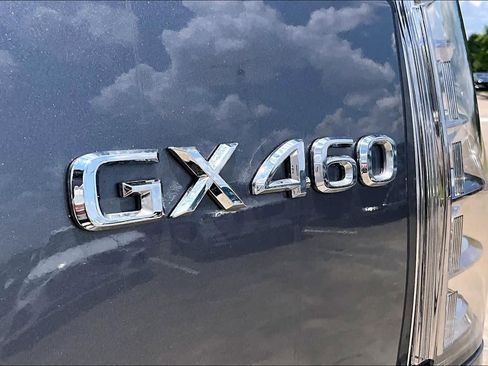Used 2015 Lexus GX 460 w/ Premium Package AWD/4WD image 28