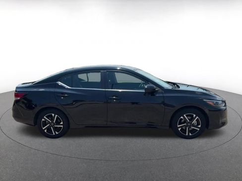 Used 2025 Nissan Sentra SV FWD image 13