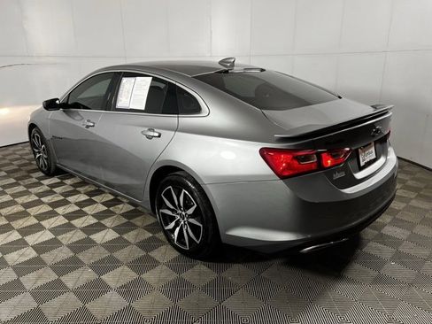 Used 2025 Chevrolet Malibu RS image 2