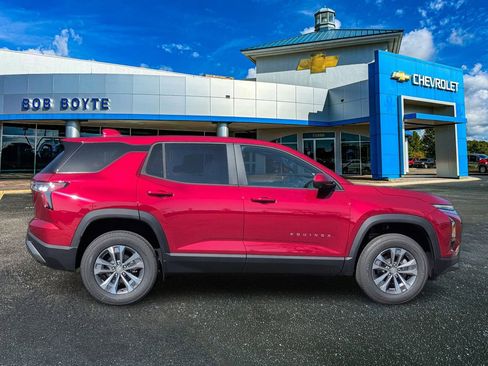 New 2026 Chevrolet Equinox LT w/ Convenience Package II image 8