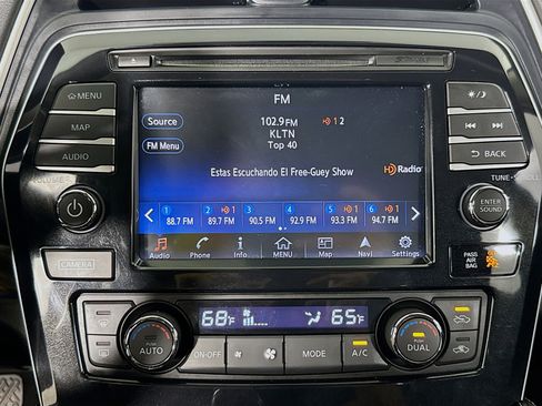 Used 2016 Nissan Maxima Platinum image 17