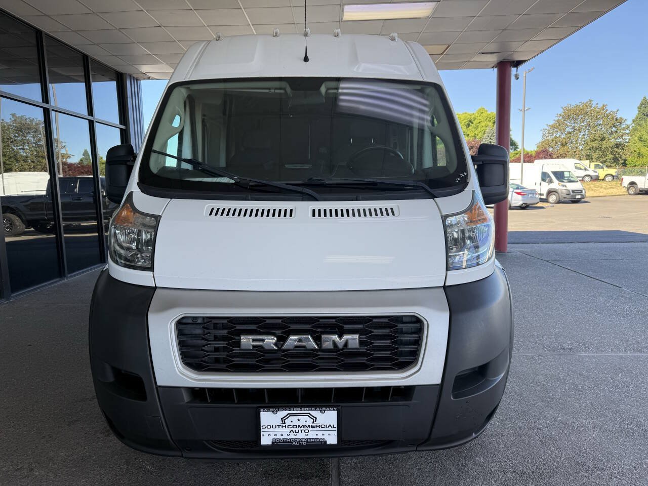 Used 2021 RAM ProMaster 2500 w/ Convenience Group FWD image 2