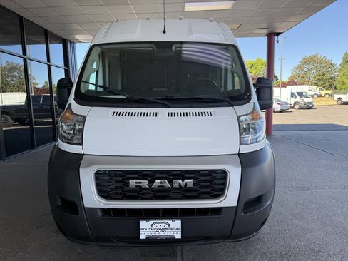 Used 2021 RAM ProMaster 2500 w/ Convenience Group FWD image 2