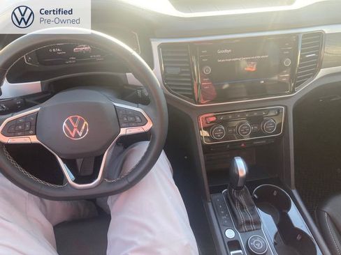 Certified 2023 Volkswagen Atlas SE image 11