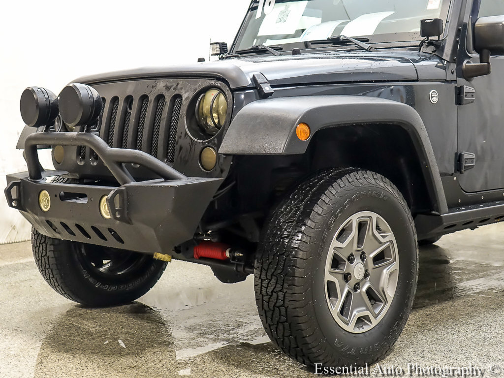 Used 2016 Jeep Wrangler Unlimited Rubicon w/ Connectivity Group AWD/4WD image 3