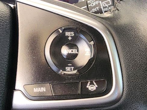 Used 2019 Honda CR-V Touring image 12