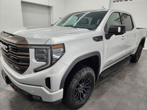 Used 2022 GMC Sierra 1500 AT4X image 7
