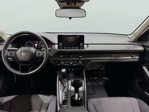 Used 2025 Honda Accord SE image 16