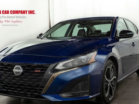Used 2023 Nissan Altima 2.5 SR image 4