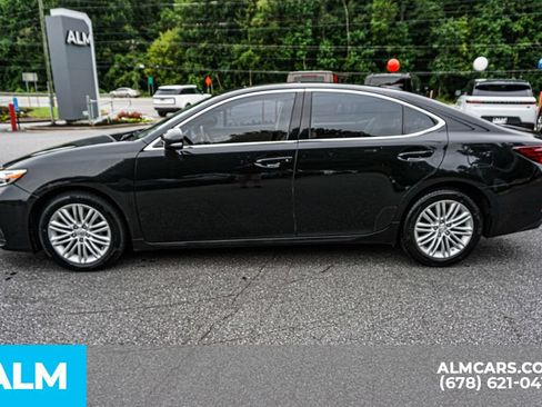 Used 2017 Lexus ES 350 w/ Premium Package FWD image 6