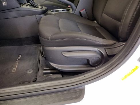 Used 2018 Hyundai Elantra SEL FWD image 20