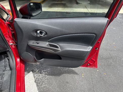 Used 2015 Nissan Versa Note SV FWD image 25
