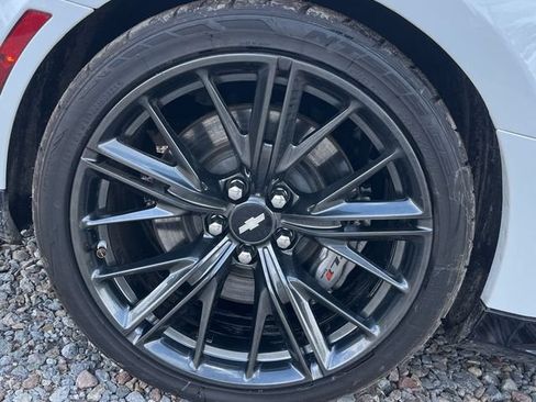 Used 2019 Chevrolet Camaro ZL1 RWD image 10