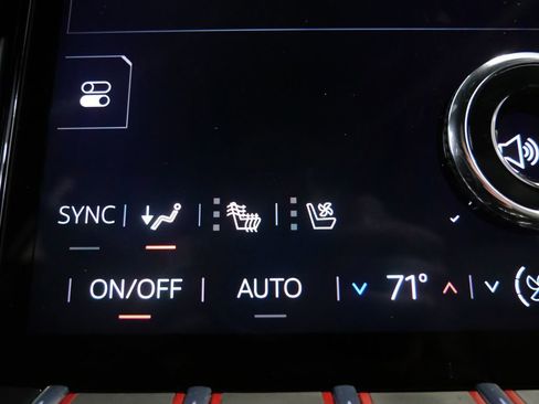 Used 2025 GMC Yukon AT4 w/ Premium Trailering Package AWD/4WD image 34
