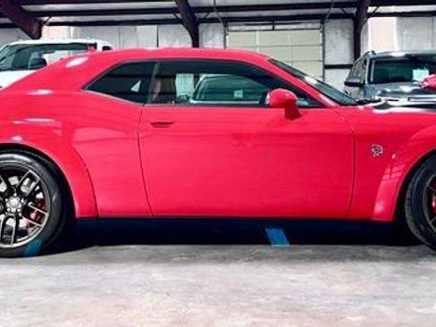Used 2023 Dodge Challenger SRT Hellcat RWD image 2