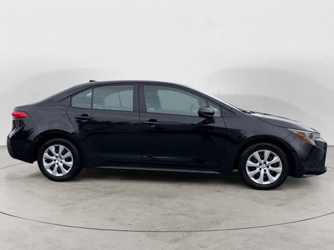 Used 2024 Toyota Corolla LE FWD image 4