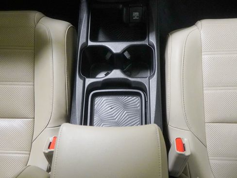 Used 2017 Honda CR-V Touring image 31