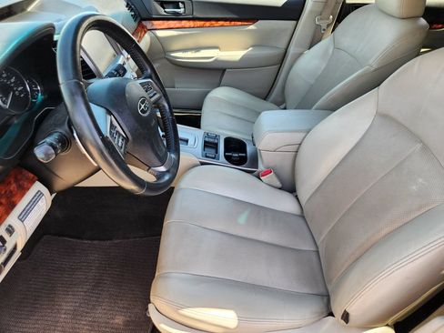 Used 2012 Subaru Outback 2.5i Limited AWD/4WD image 15