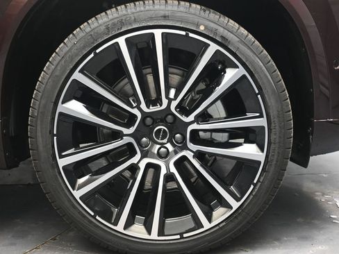 New 2026 Volvo XC90 B6 Plus w/ Protection Package Premier image 10