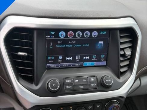 Used 2018 GMC Acadia SLT w/ LPO, Floor Liner Package FWD image 21