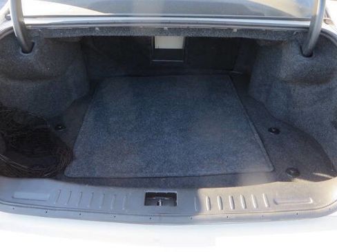 Used 2010 Cadillac DTS Luxury image 14