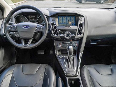 Used 2017 Ford Focus Titanium w/ Titanium Technology Package image 12