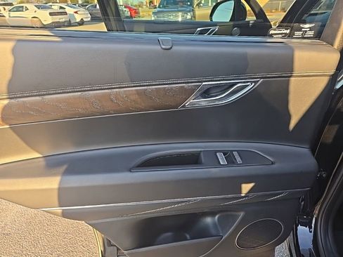 Used 2024 Genesis GV80 2.5T image 27