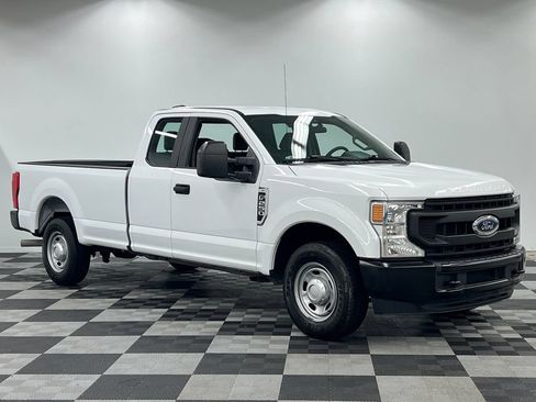 Used 2021 Ford F250 XL w/ Power Equipment Group RWD image 1