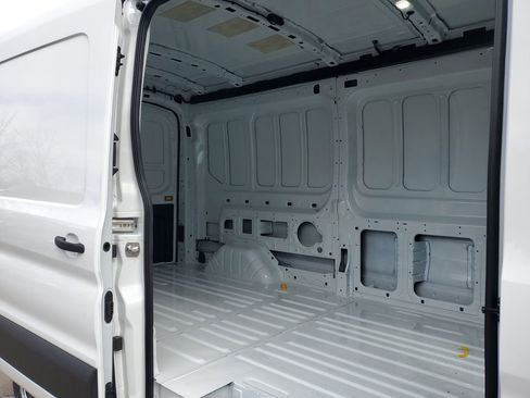 New 2026 Ford Transit 250 148 Medium Roof image 29