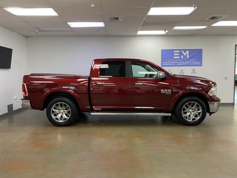 Used 2019 RAM 1500 Laramie w/ Convenience Group RWD image 5